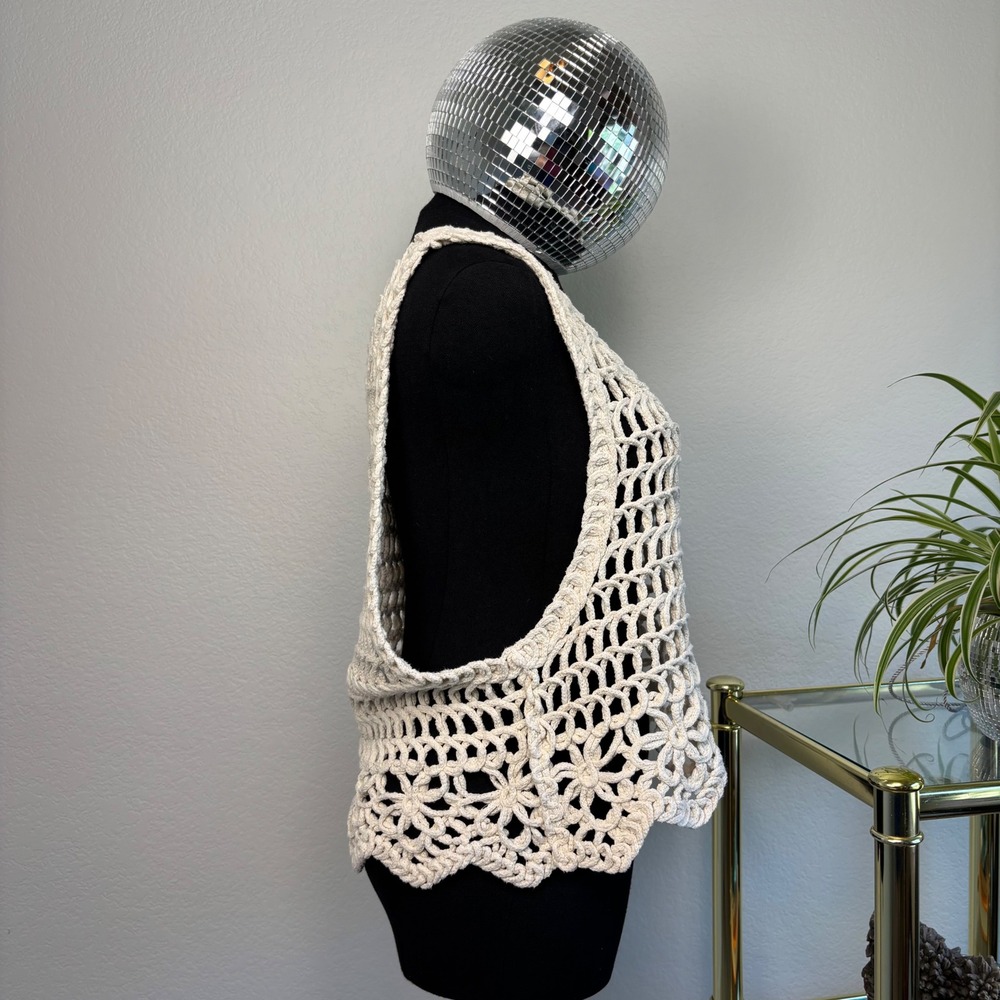 Lulus Weekend Festivals Crochet Cropped Tank Top, Beige Large Boho Hippie 70s - Picture 12 of 16